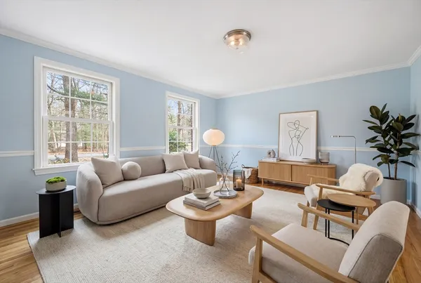 $1,165,000 | 10 Blue Jay Street, Franklin, MA 02038