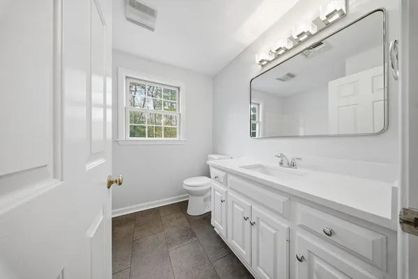 $1,165,000 | 10 Blue Jay Street, Franklin, MA 02038