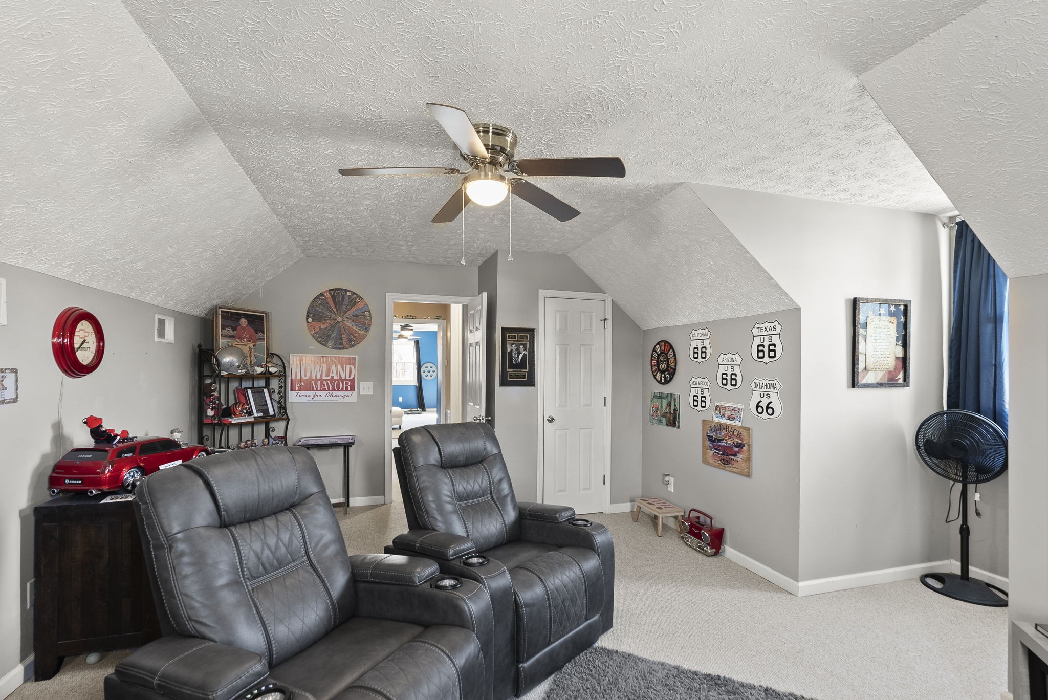 145 Kilgore Trace Cross Plains, TN 37049 - Photo 26 of 34 a living room with furniture and a chandelier