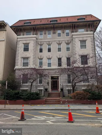 $2,500 | 1332 15th Street Northwest, Unit B2, Washington, DC 20005