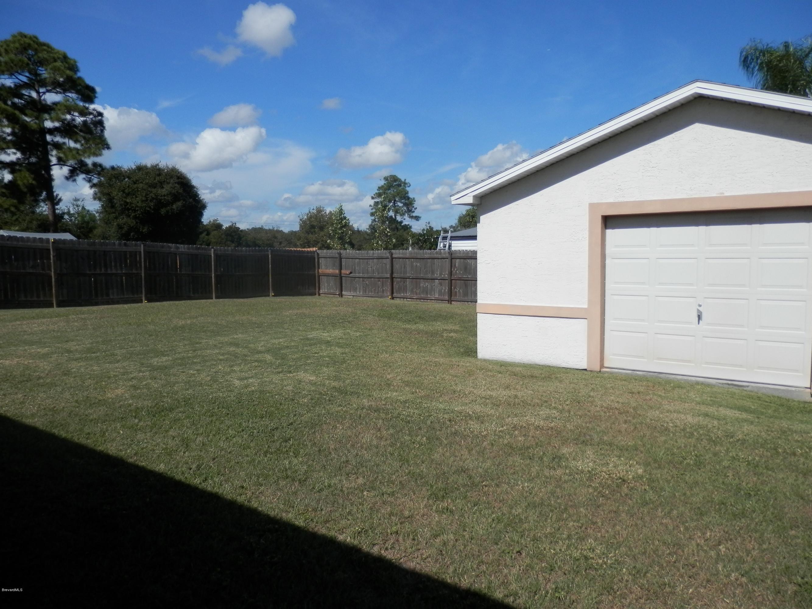 3412 Kilbee Street Mims, FL 32754 - Photo 15 of 18 Privacy Fence