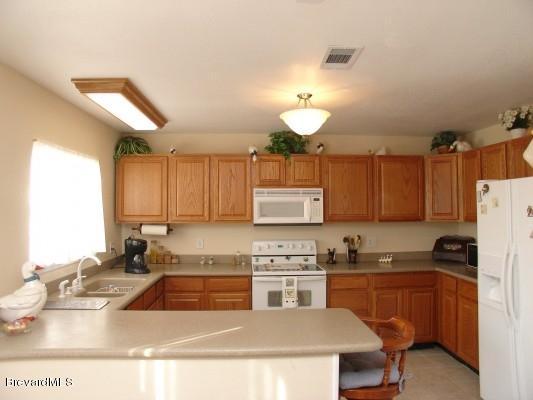 3412 Kilbee Street Mims, FL 32754 - Photo 6 of 18 Kitchen
