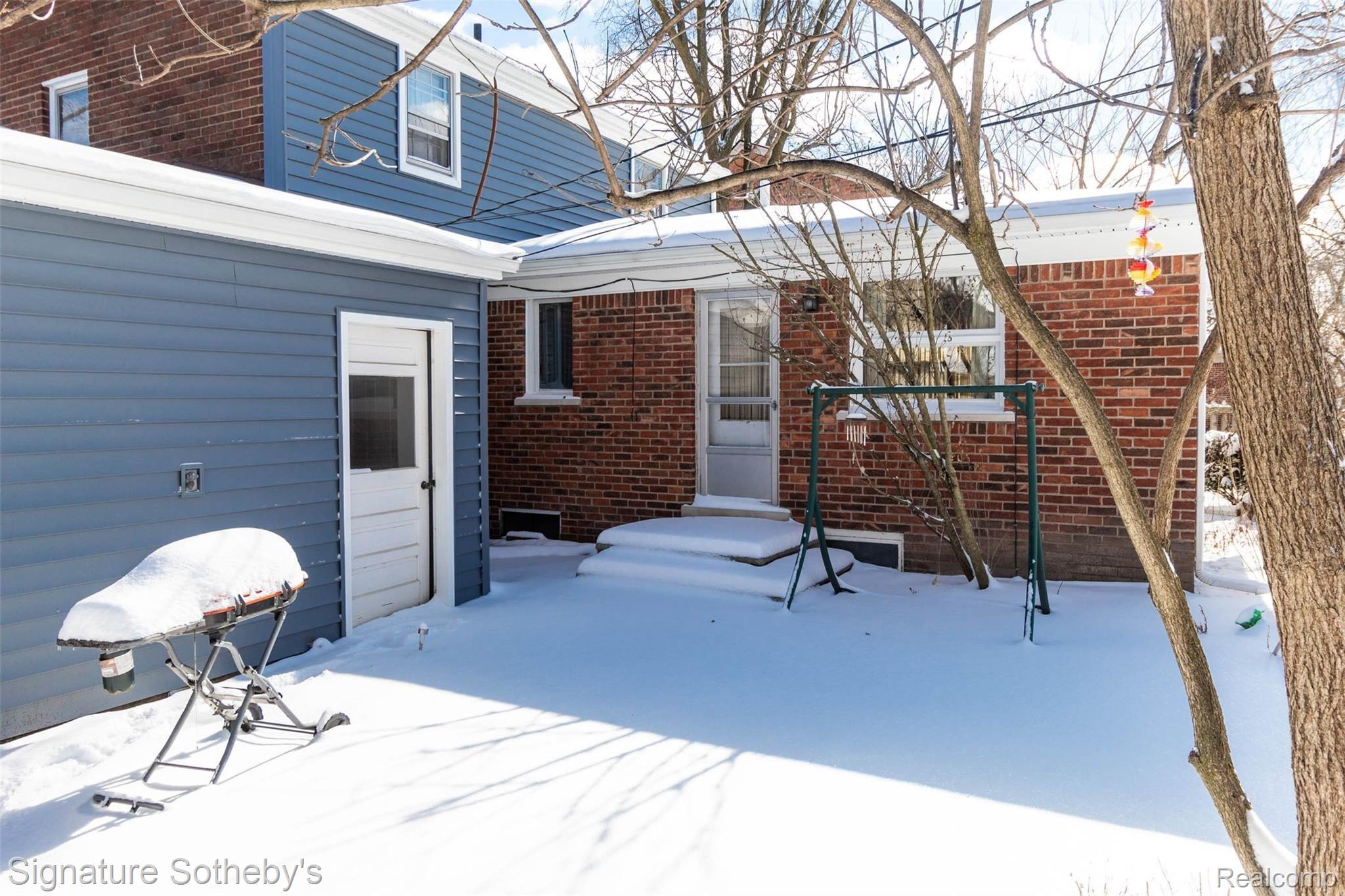 3797 Wakefield Road Berkley, MI 48072 - Photo 30 of 37 yard (5).jpg