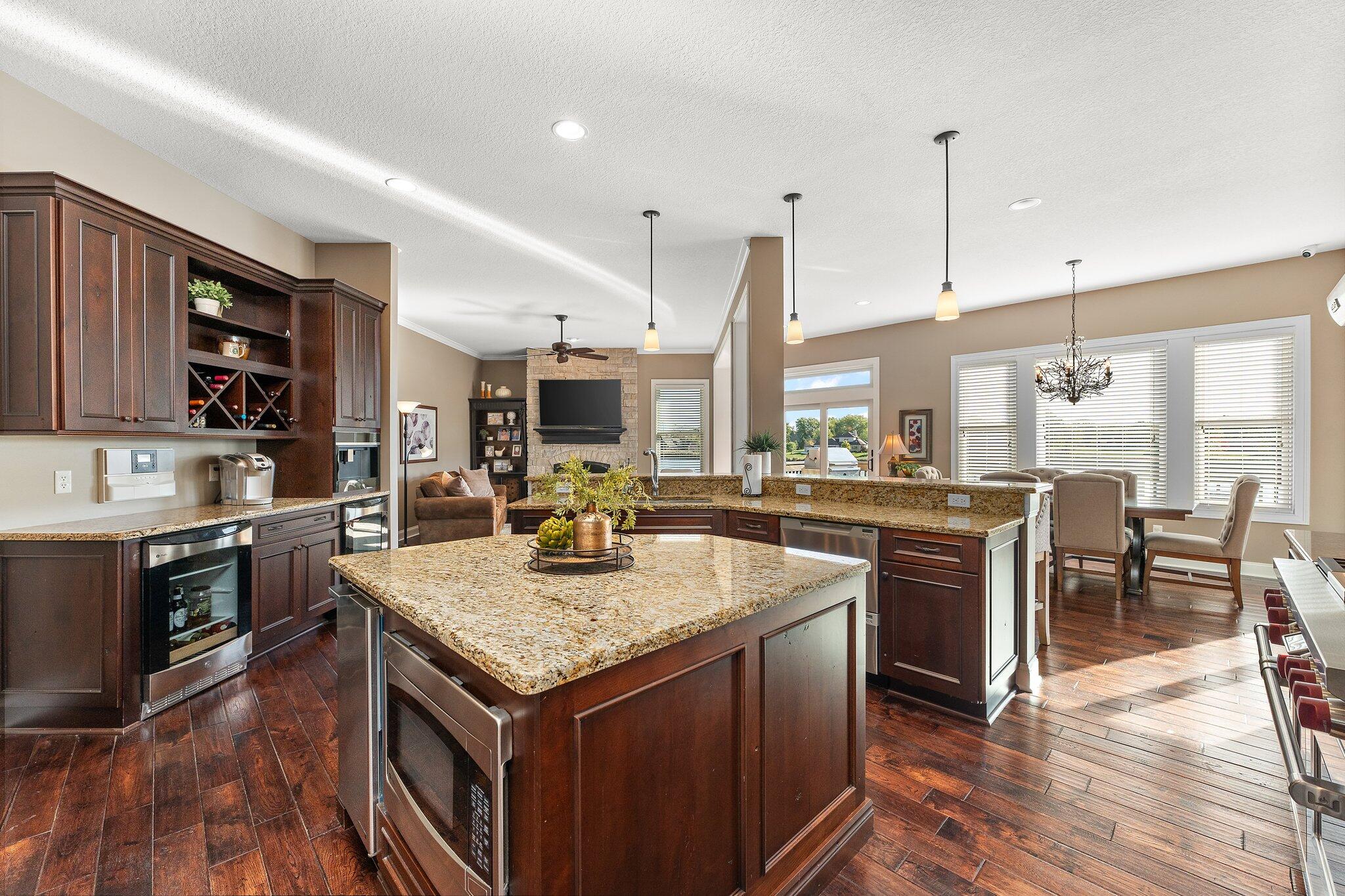 11429 Bell Place Crown Point, IN 46307 - Photo 12 of 52 2048x1365