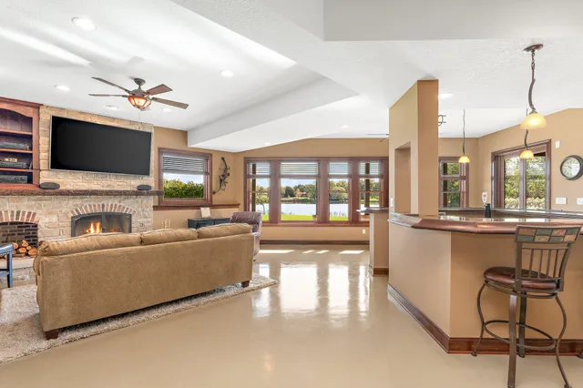 $1,499,004 | 11429 Bell Place, Crown Point, IN 46307