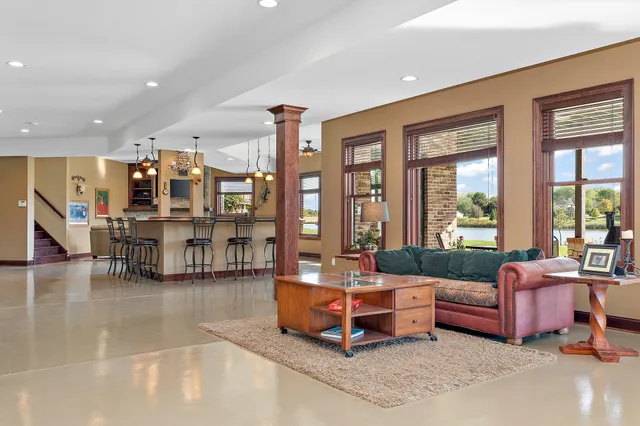 $1,499,004 | 11429 Bell Place, Crown Point, IN 46307