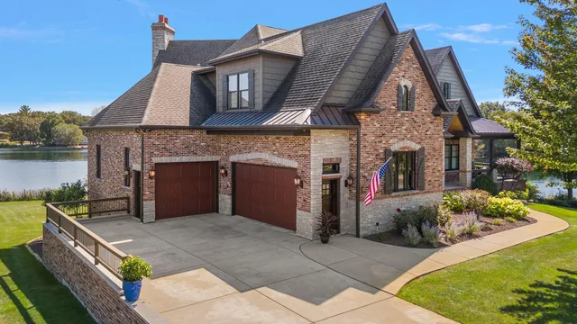 $1,499,004 | 11429 Bell Place, Crown Point, IN 46307