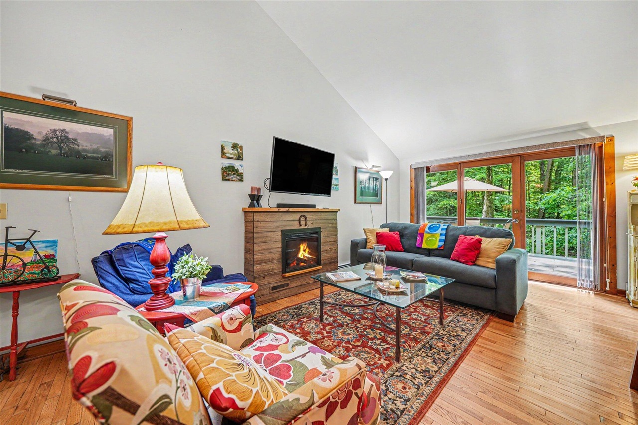 15283 Prairie Road Three Oaks, MI 49128 - Photo 4 of 31
