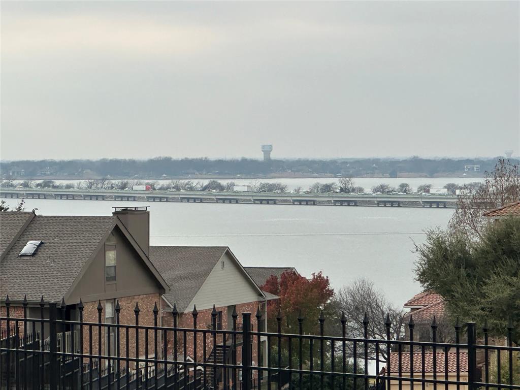 927 Signal Ridge Place Rockwall, TX 75032 - Photo 12 of 15