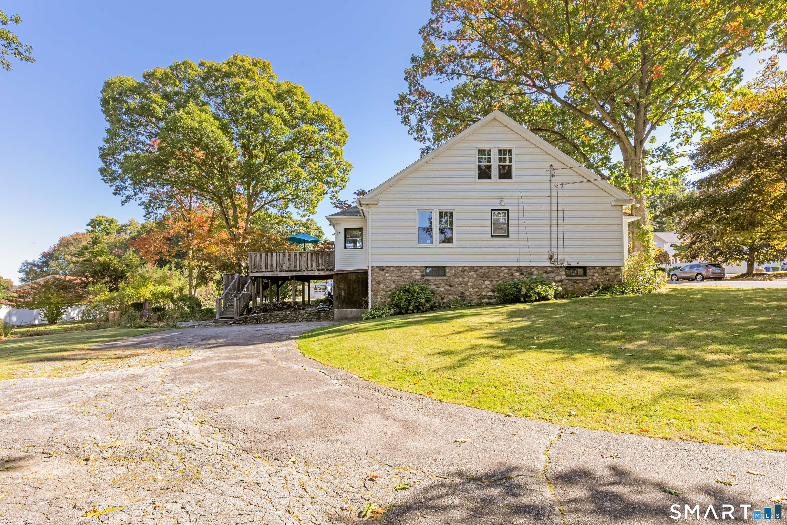 516 Chipman Street Waterbury, CT 06708 - Photo 33 of 40 Gallery Image 33