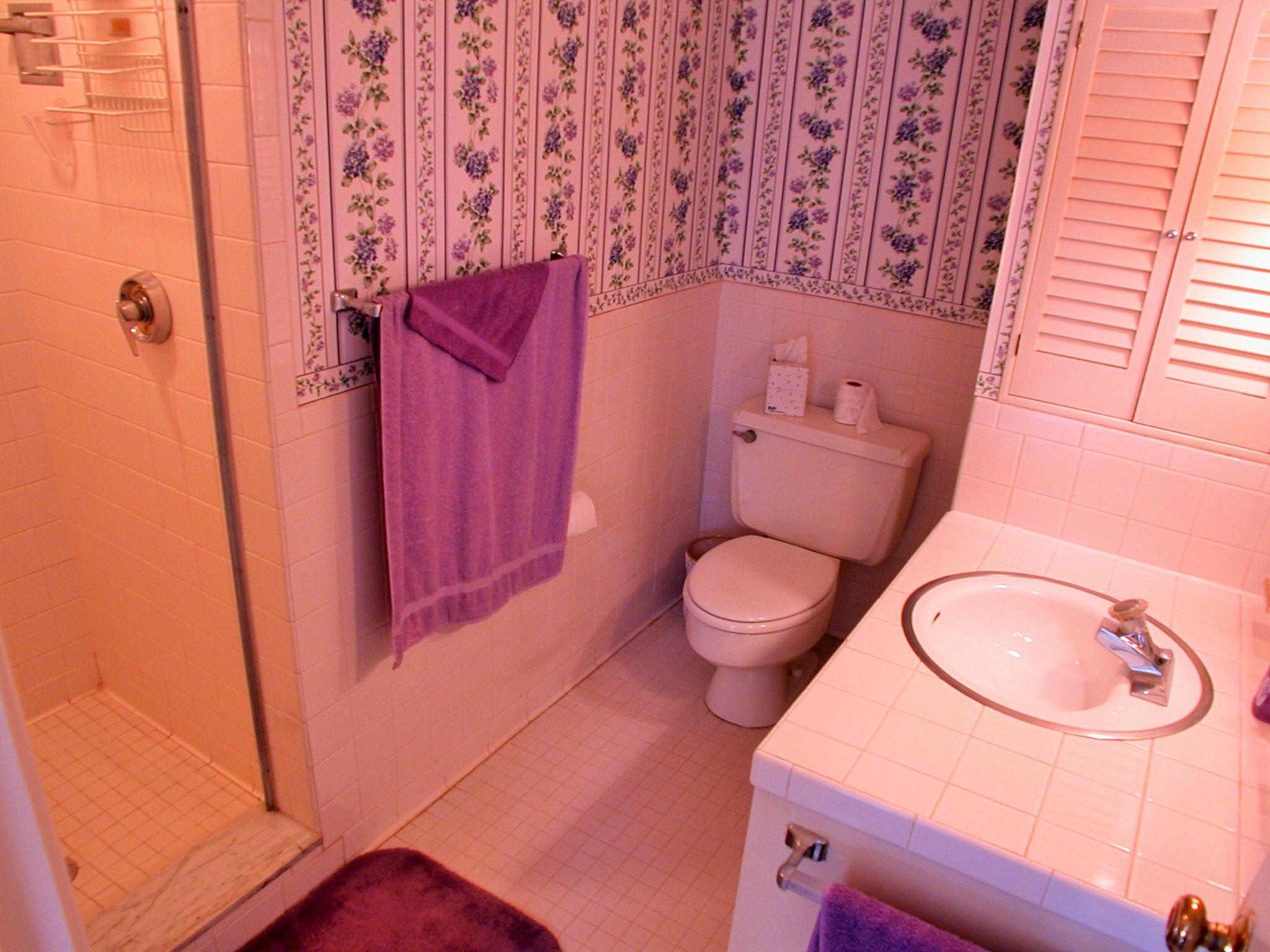 2815 Charing Road Columbus, OH 43221 - Photo 13 of 56