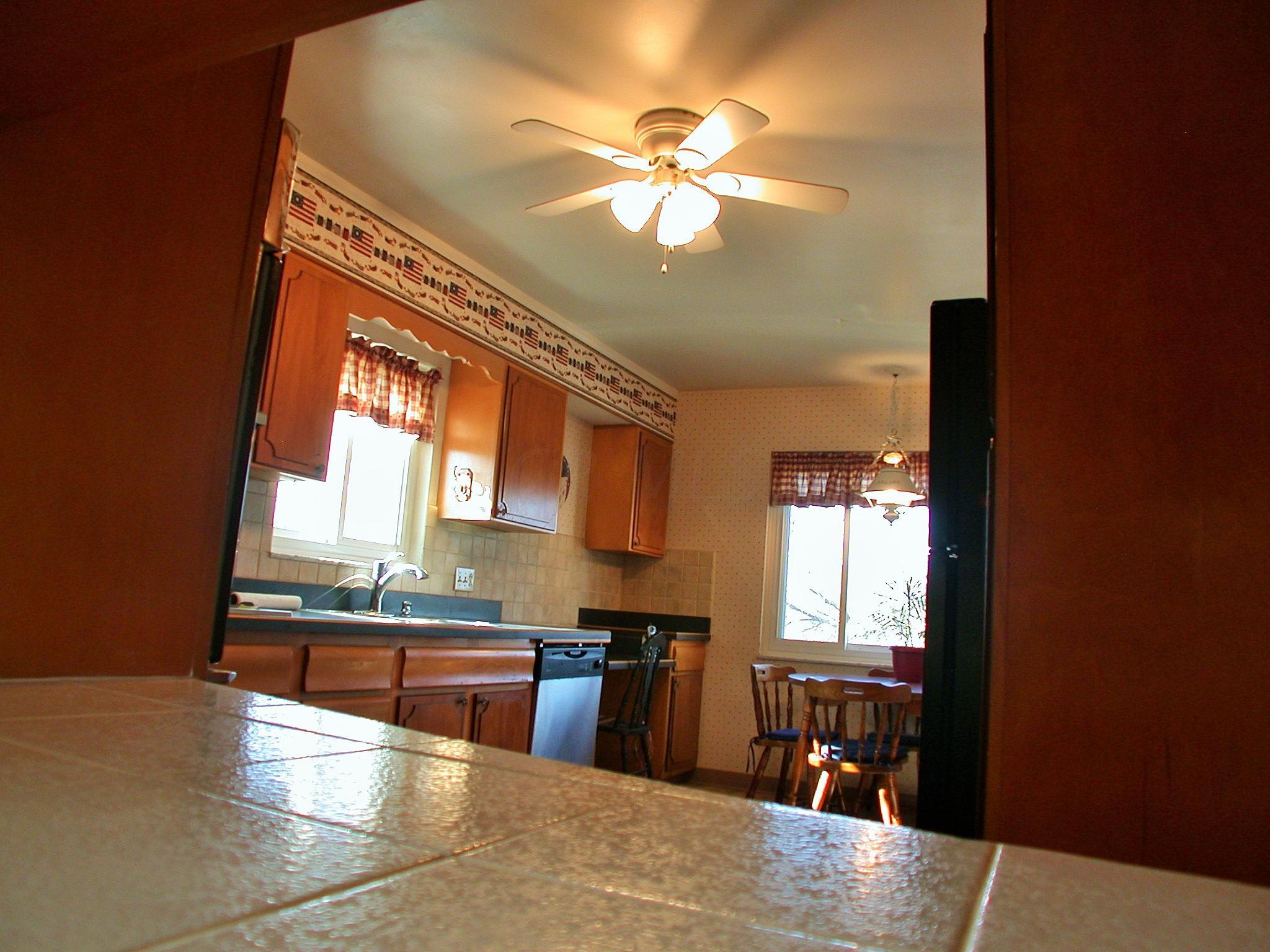 2815 Charing Road Columbus, OH 43221 - Photo 23 of 56