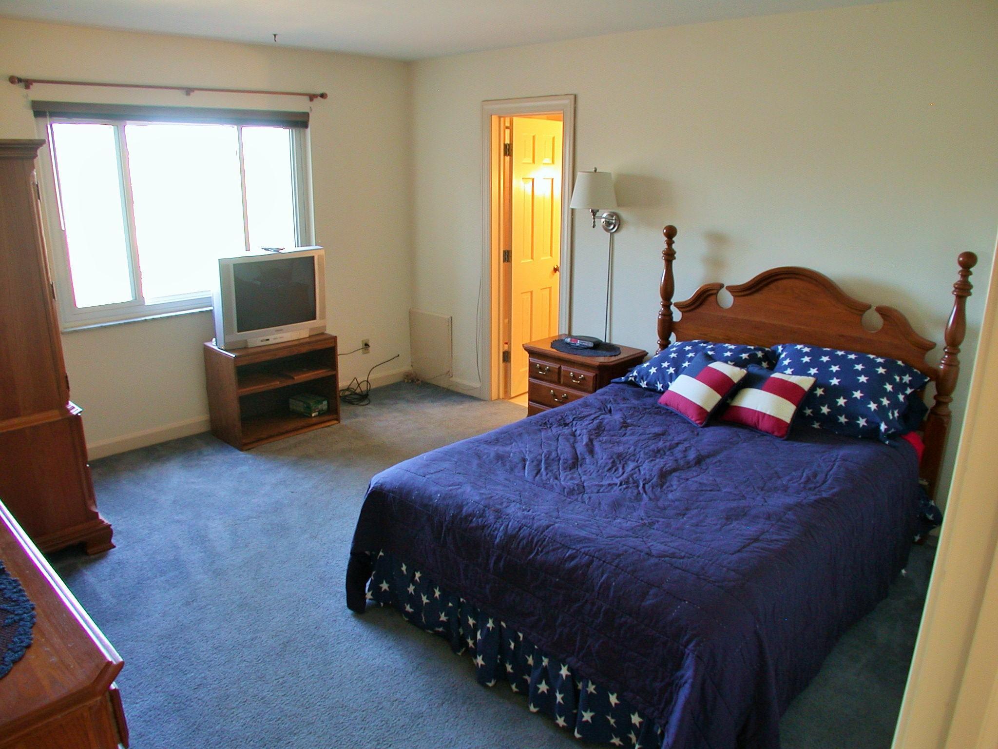 2815 Charing Road Columbus, OH 43221 - Photo 31 of 56