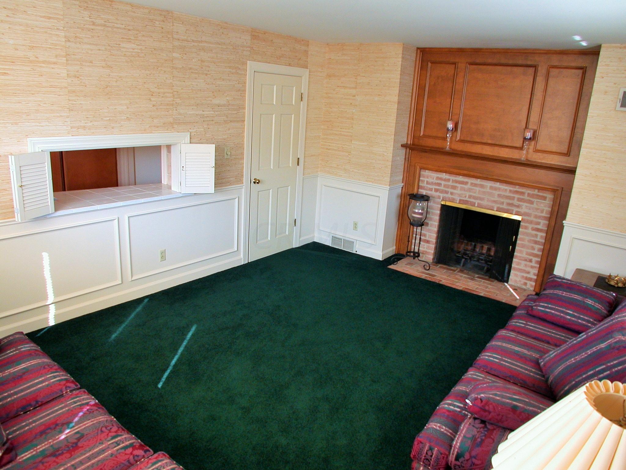 2815 Charing Road Columbus, OH 43221 - Photo 5 of 56