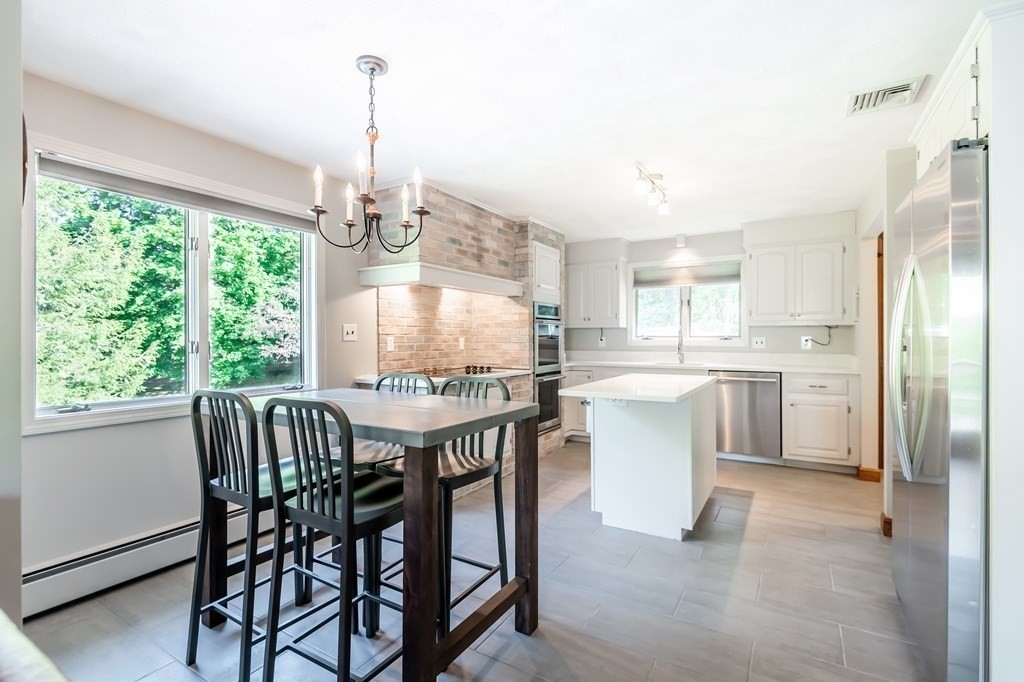 135 Argilla Road Andover, MA 01810 - Photo 3 of 37