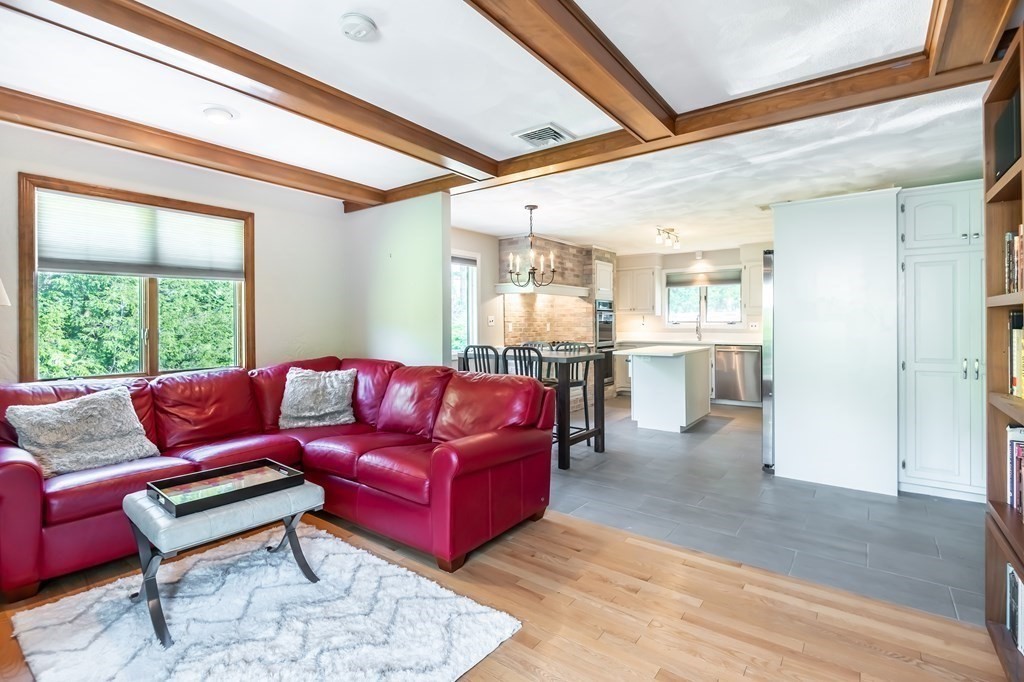 135 Argilla Road Andover, MA 01810 - Photo 6 of 37