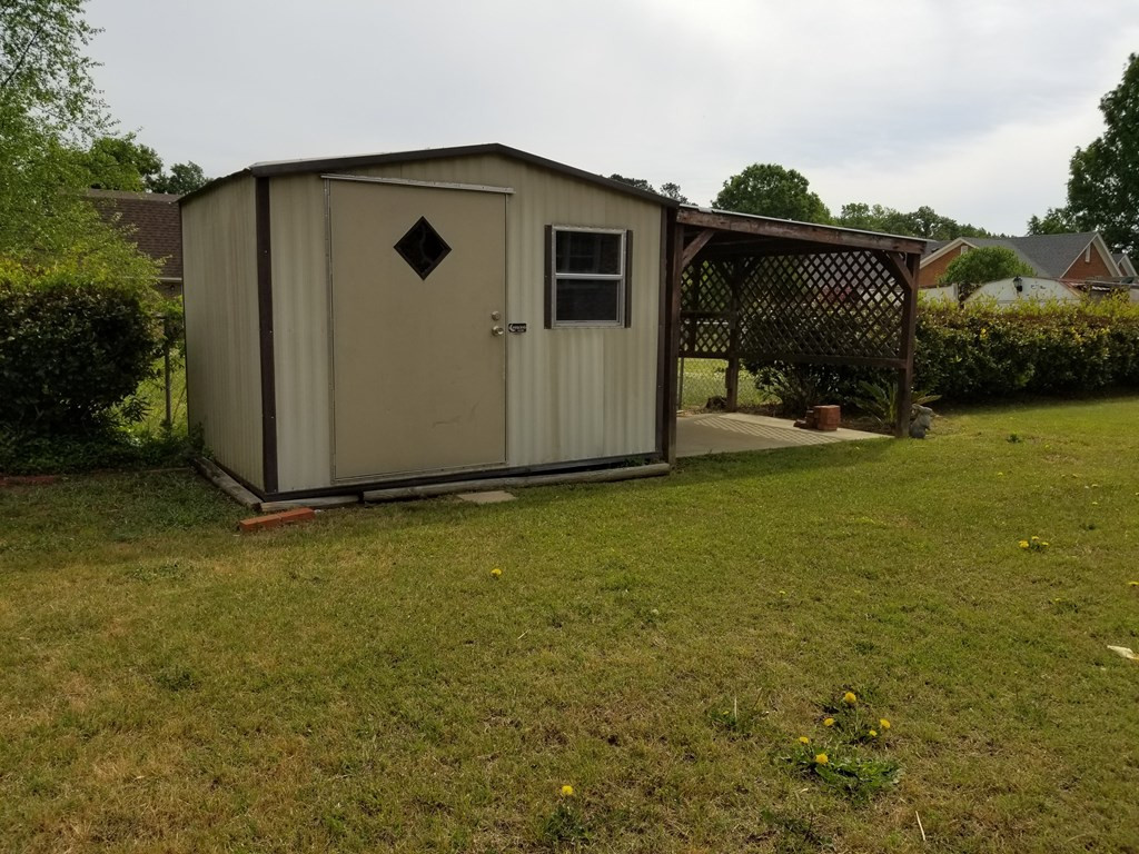 418 Ridge Street Bishopville, SC 29010 - Photo 22 of 27