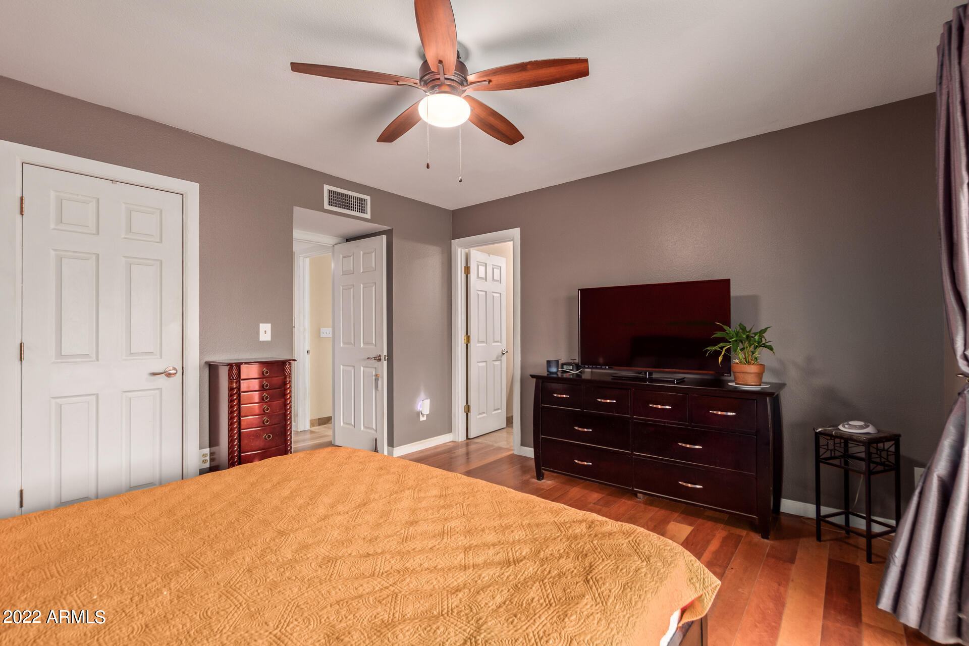2524 East Cochise Road Phoenix, AZ 85028 - Photo 16 of 45 15 - Cochise