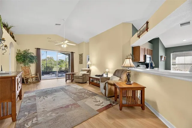 $375,000 | 10026 Creek Bluff Drive, Riverview, FL 33578