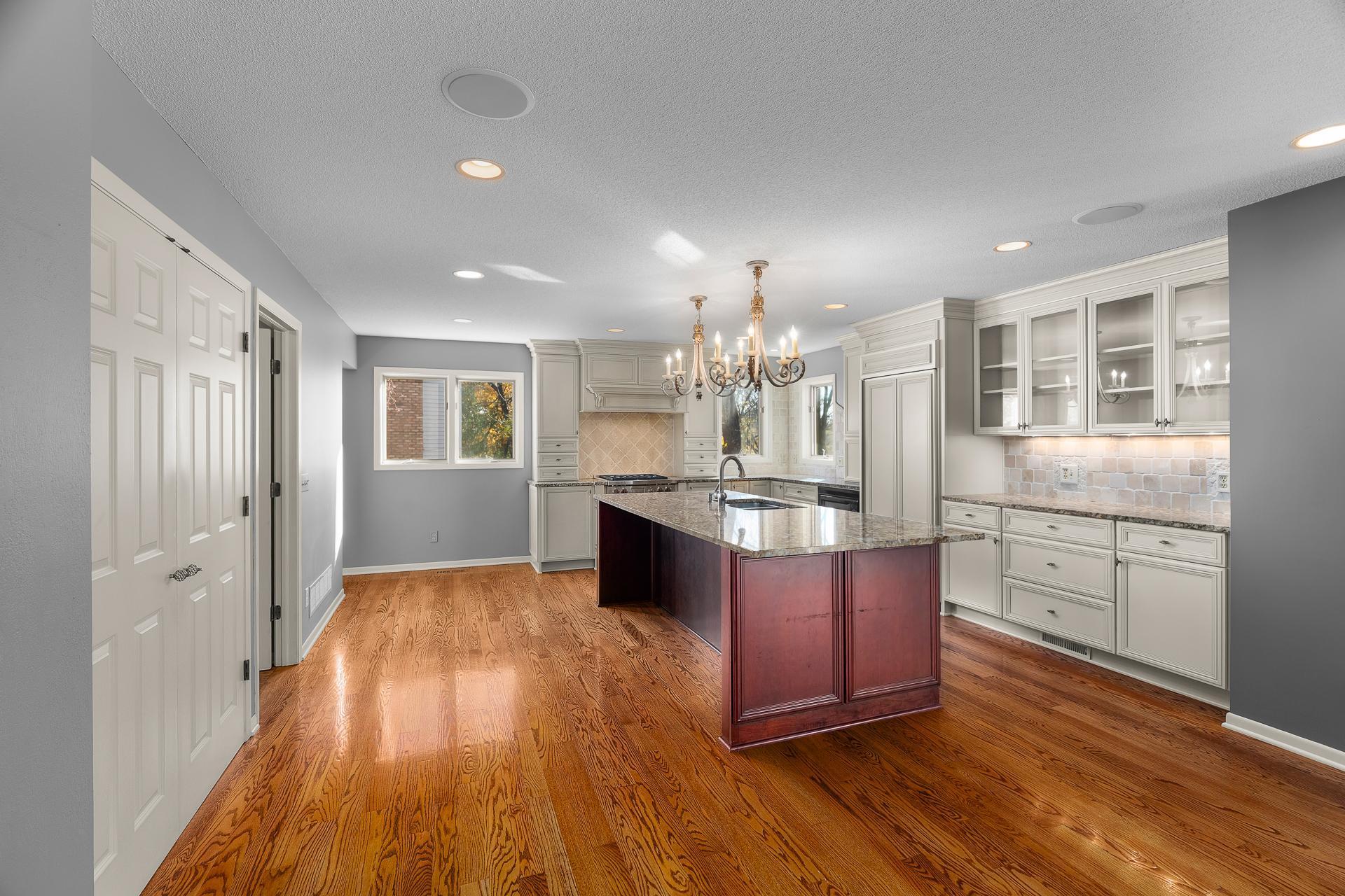 14451 Wellington Road Minnetonka, MN 55391 - Photo 19 of 67