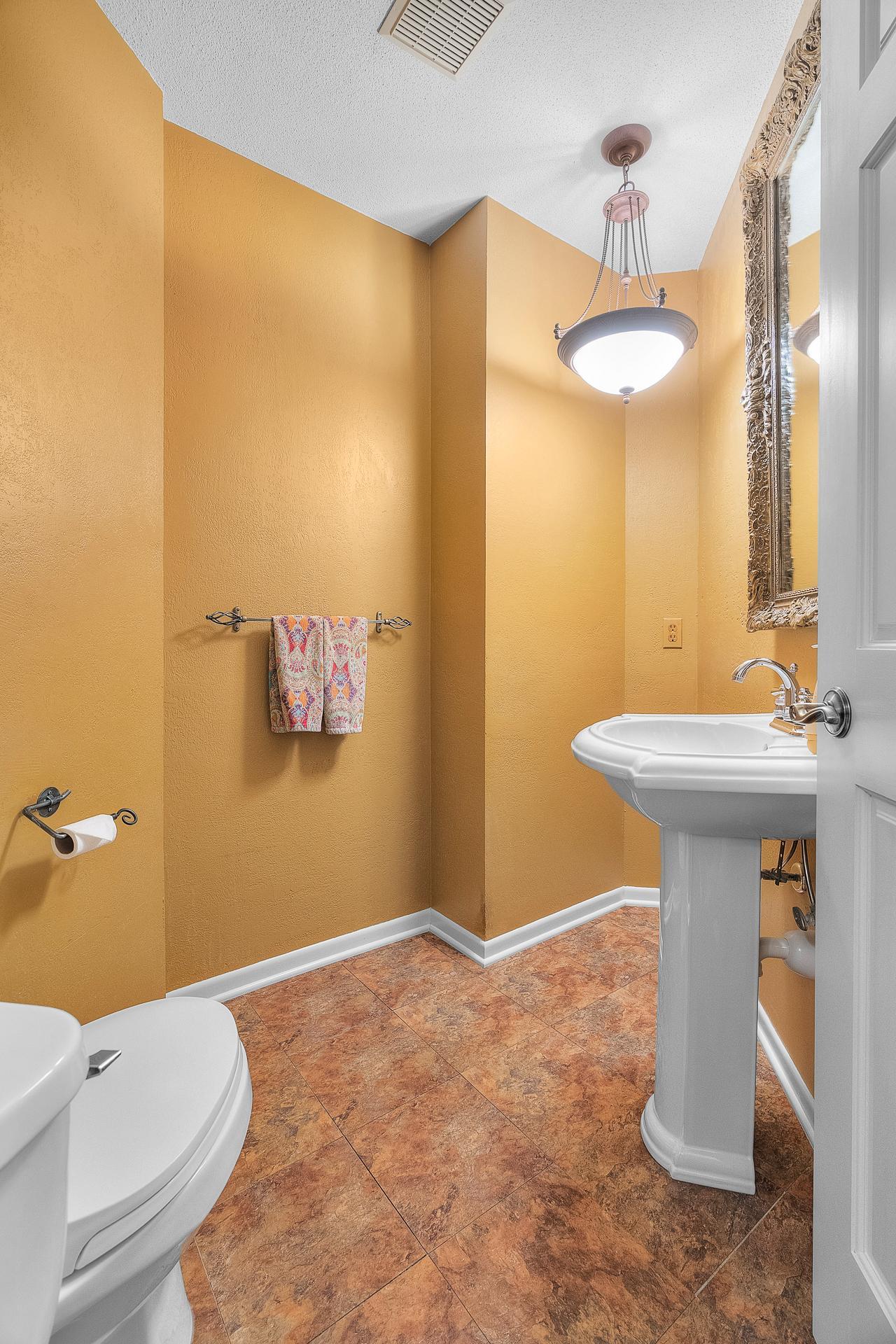 14451 Wellington Road Minnetonka, MN 55391 - Photo 29 of 67