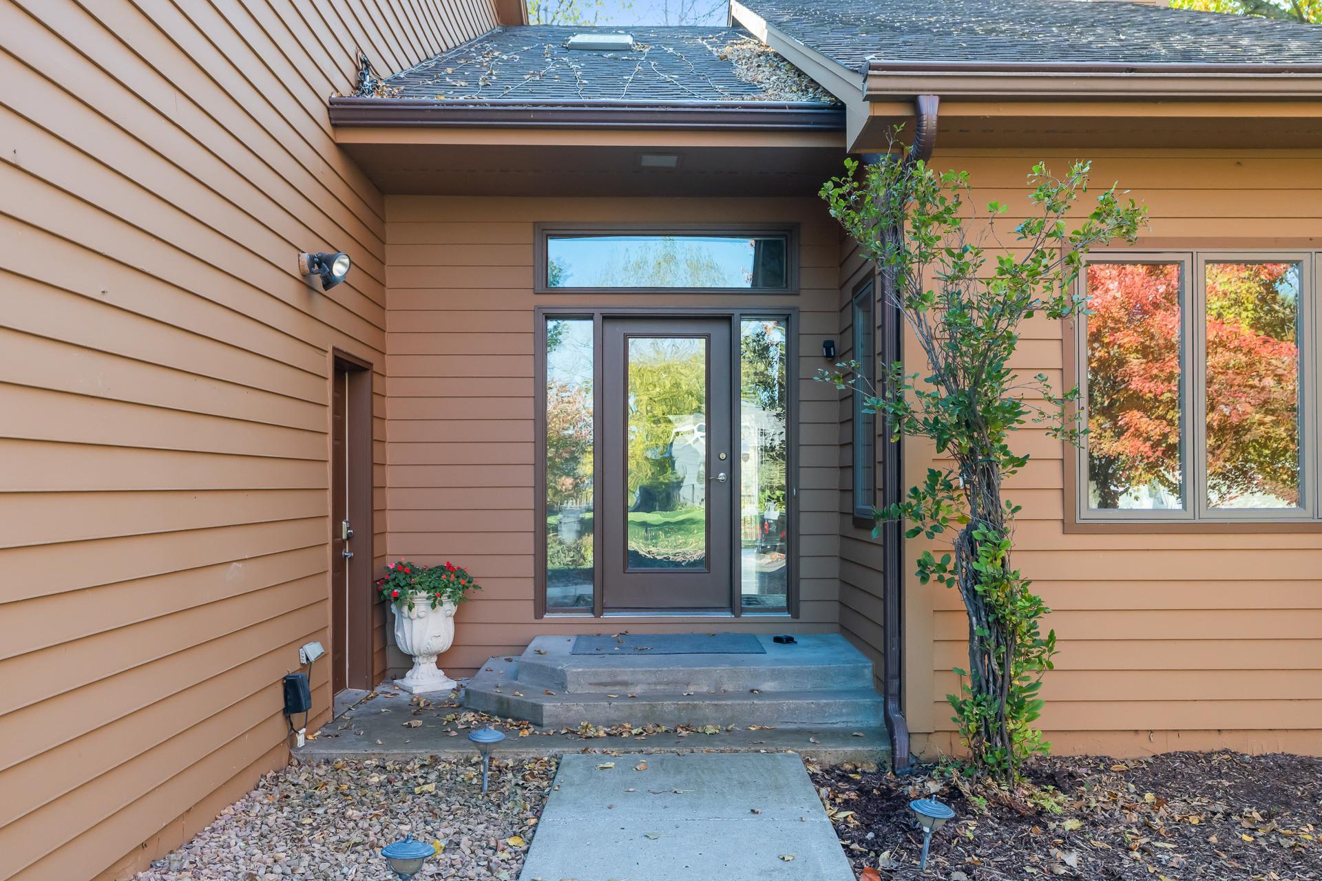 14451 Wellington Road Minnetonka, MN 55391 - Photo 3 of 67