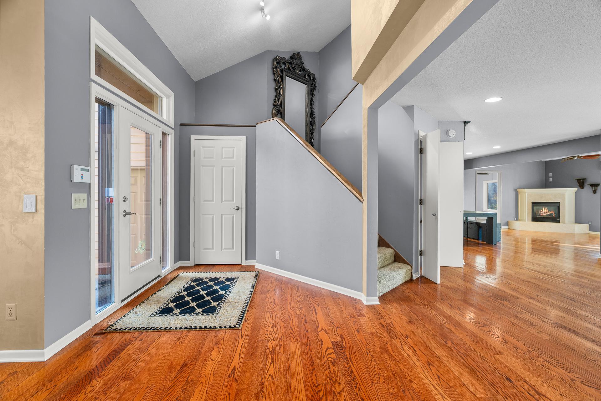 14451 Wellington Road Minnetonka, MN 55391 - Photo 5 of 67