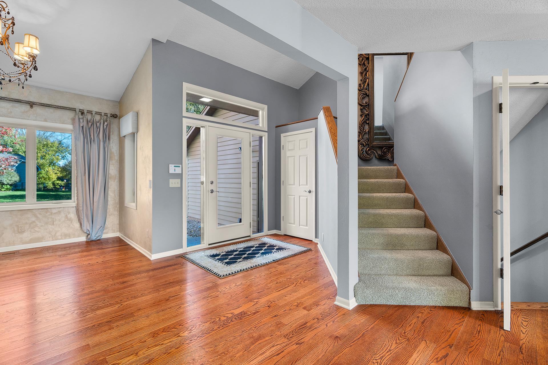 14451 Wellington Road Minnetonka, MN 55391 - Photo 6 of 67