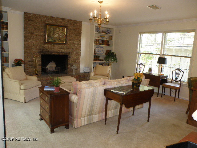 4733 Prince Edward Road Jacksonville, FL 32210 - Photo 7 of 20 Family Room