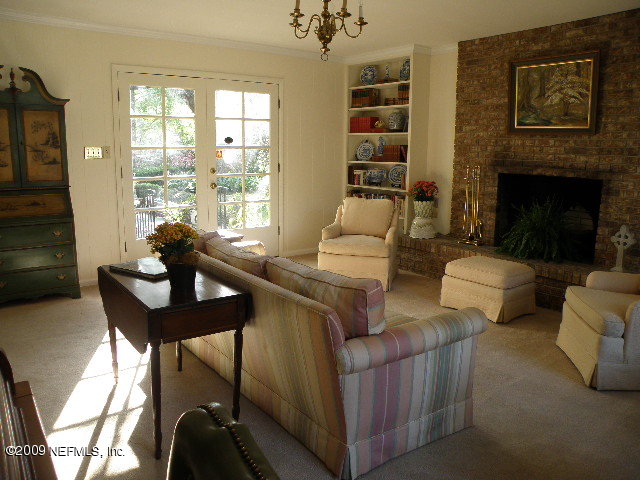 4733 Prince Edward Road Jacksonville, FL 32210 - Photo 8 of 20 Family Room to Backyard