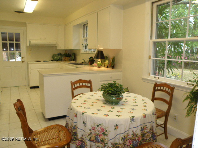4733 Prince Edward Road Jacksonville, FL 32210 - Photo 9 of 20 Kitchen