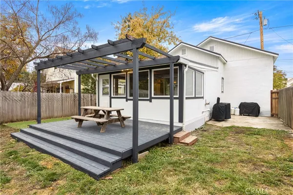 $345,000 | 9528 Washington Street, Upper Lake, CA 95485