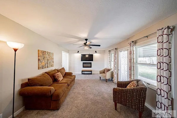 $449,900 | 750 South Milton Avenue, Shelley, ID 83274