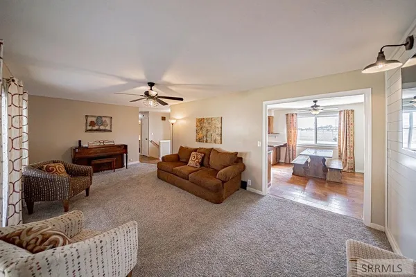 $449,900 | 750 South Milton Avenue, Shelley, ID 83274