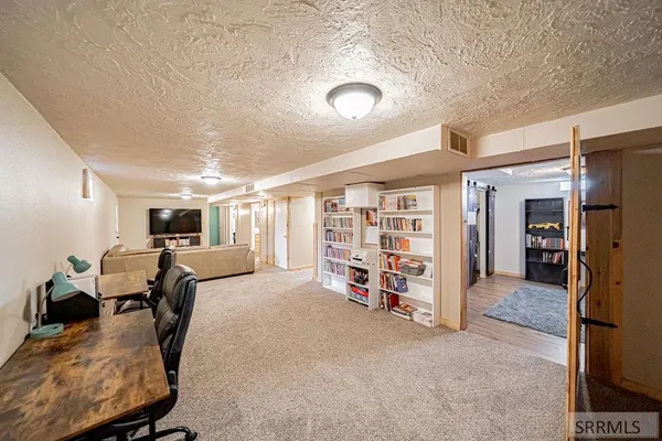 $449,900 | 750 South Milton Avenue, Shelley, ID 83274