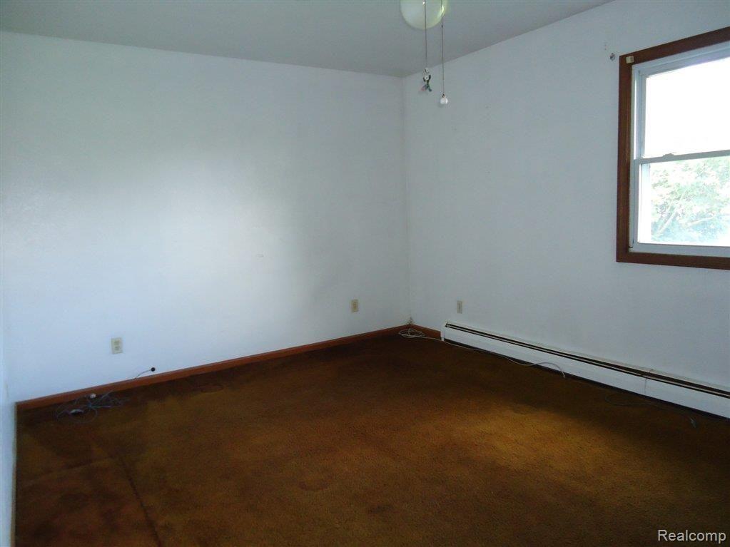9145 Minx Road Temperance, MI 48182 - Photo 7 of 14 Bedroom 1.jpg