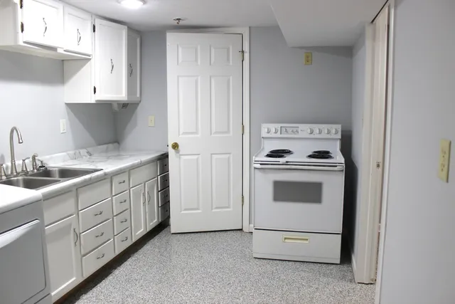 $290,000 | 1003 Karin Drive, Normal, IL 61761