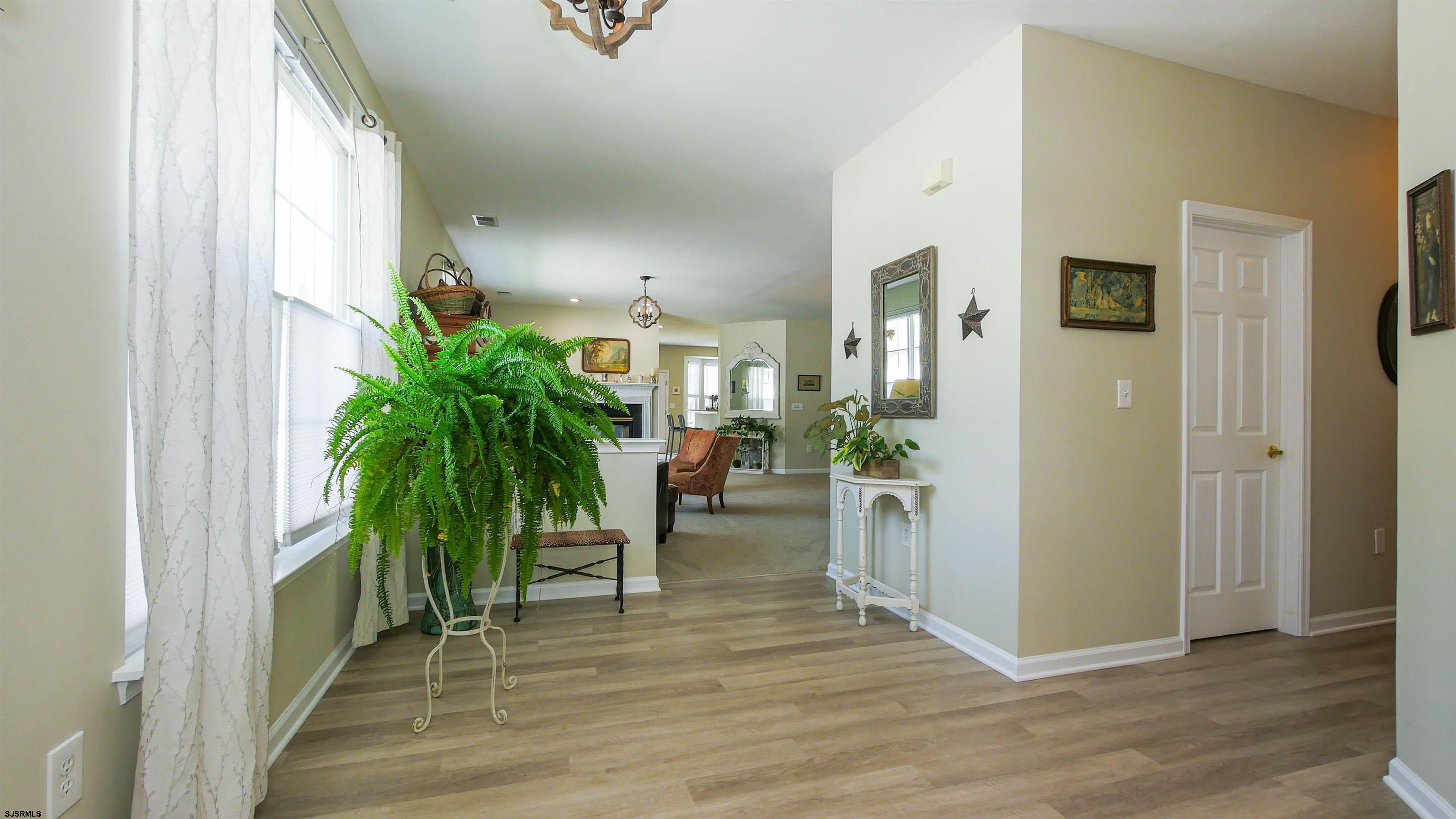 129 Warwick Road Smithville, NJ 08205 - Photo 3 of 40 Gallery Image 3