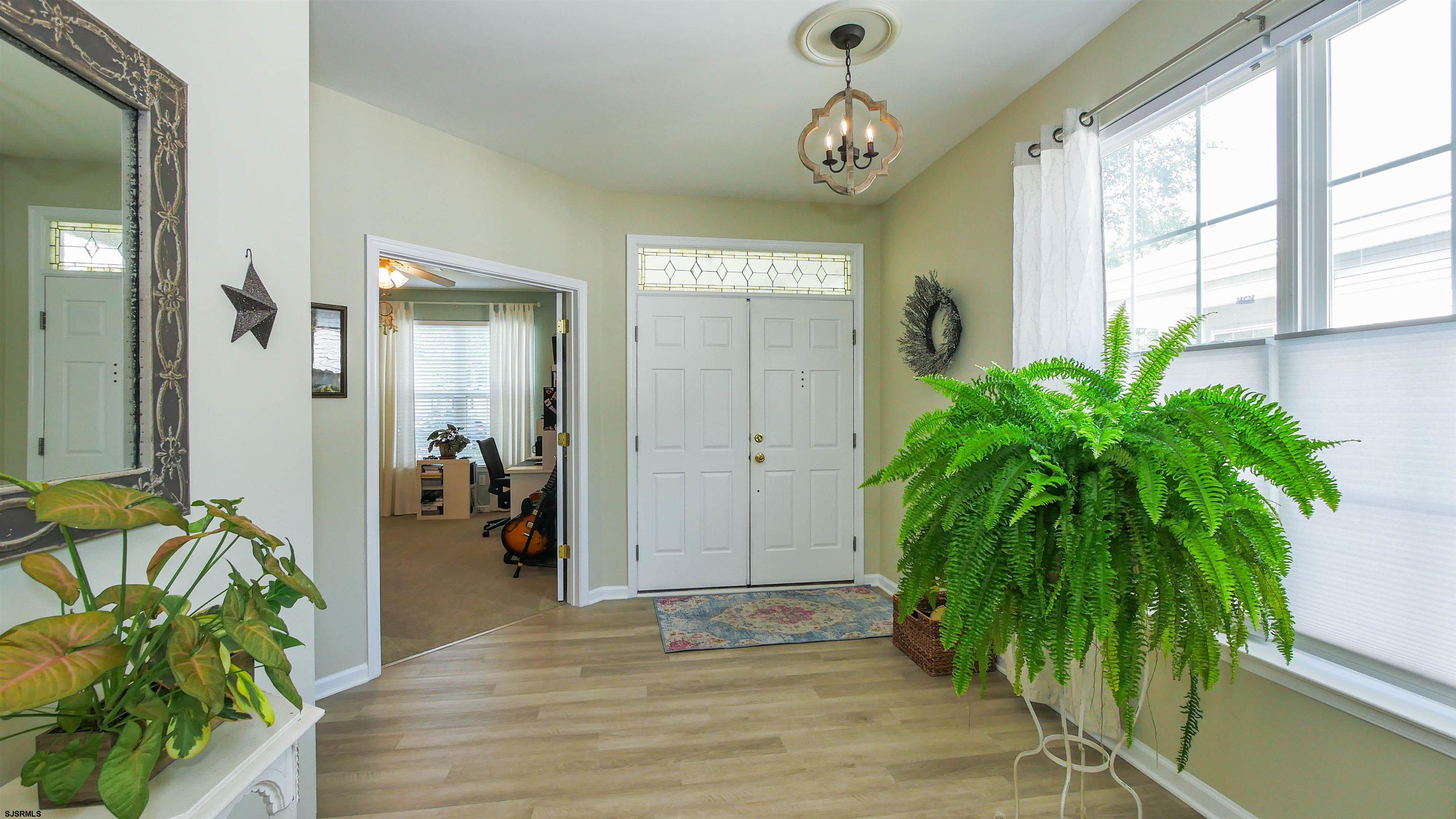 129 Warwick Road Smithville, NJ 08205 - Photo 4 of 40 Gallery Image 4