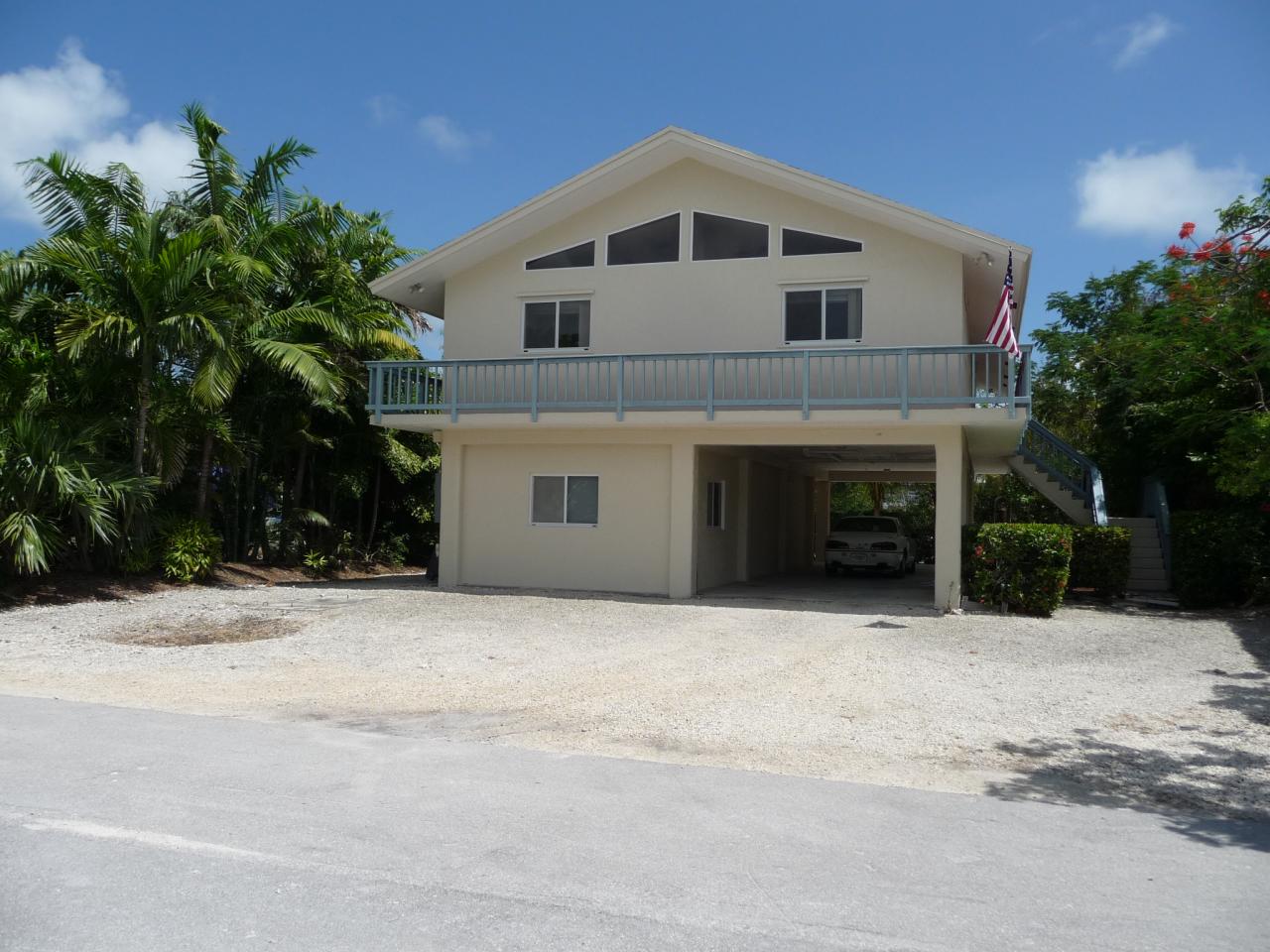 119 Spoonbill Road Tavernier, FL 33070 - Photo 2 of 28 Front