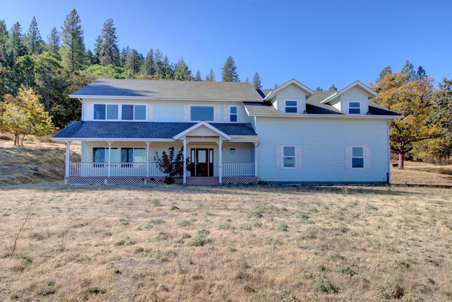 5753 Old Stage Road Central Point, OR 97502 - Photo 1 of 22 Primary Photo