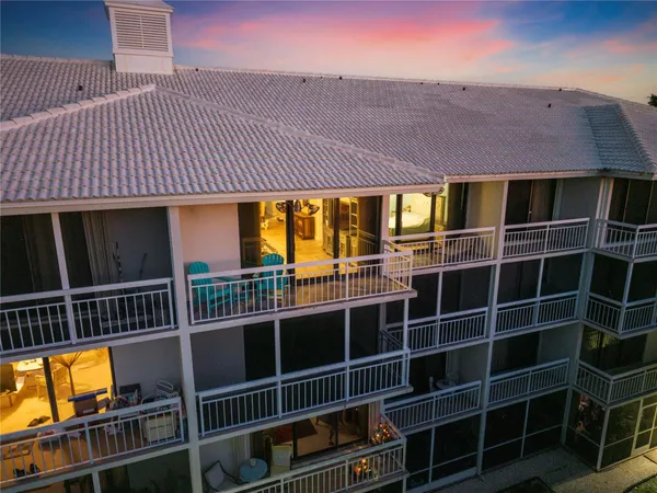 $325,000 | 6181 Balboa Circle, Unit 403, Boca Raton, FL 33433