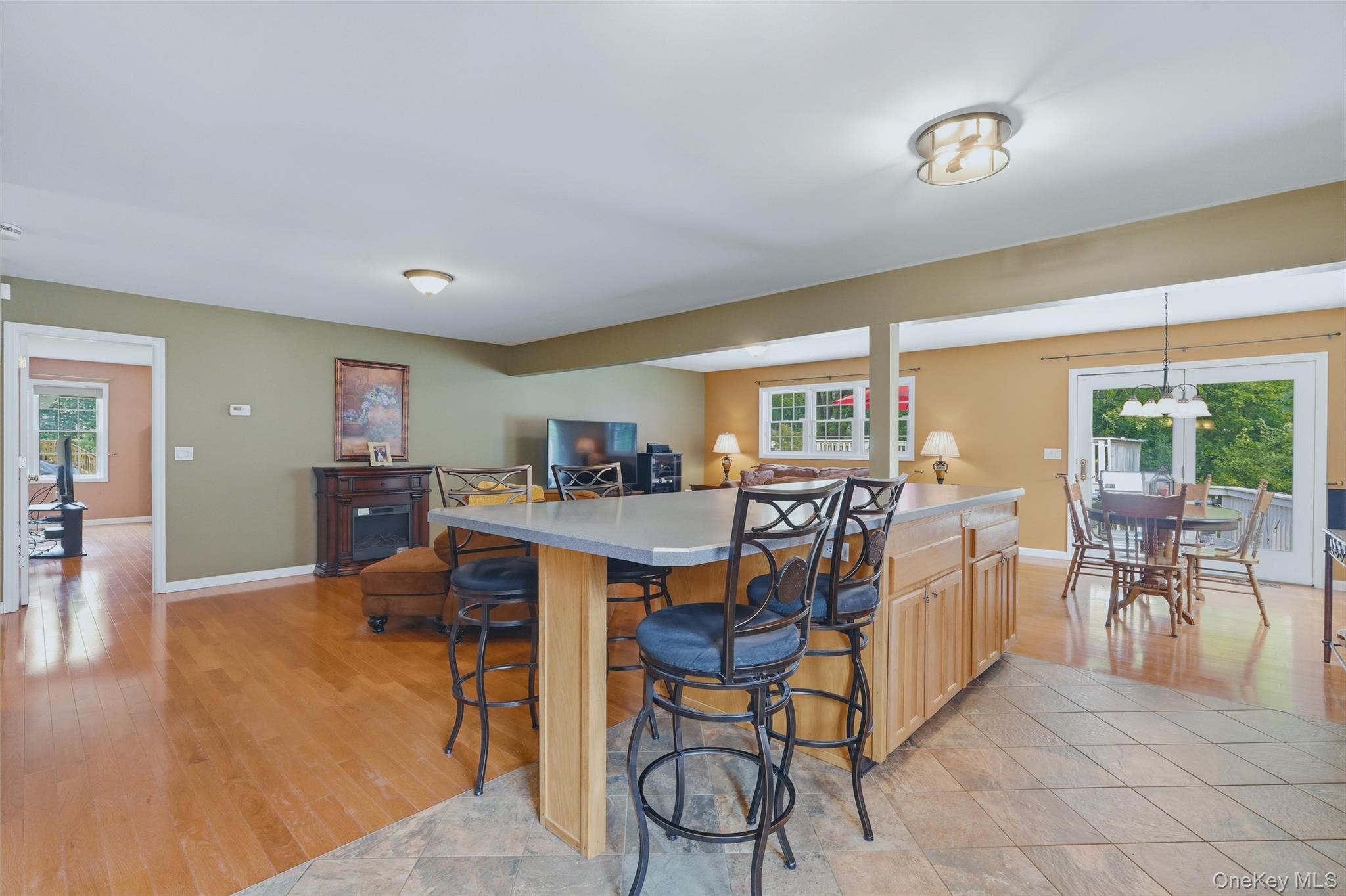 302 Lakeside Road Newburgh, NY 12550 - Photo 12 of 42 Gallery Image 12