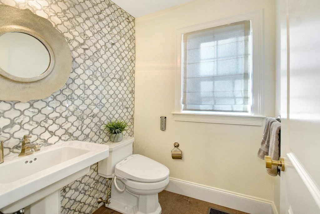 54 Dorothy Road, Unit 54 Arlington, MA 02474 - Photo 18 of 42 Gallery Image 18