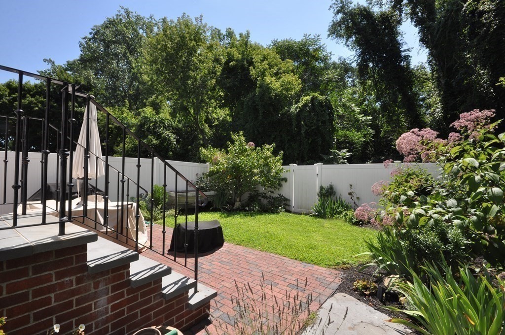 54 Dorothy Road, Unit 54 Arlington, MA 02474 - Photo 38 of 42 Gallery Image 38