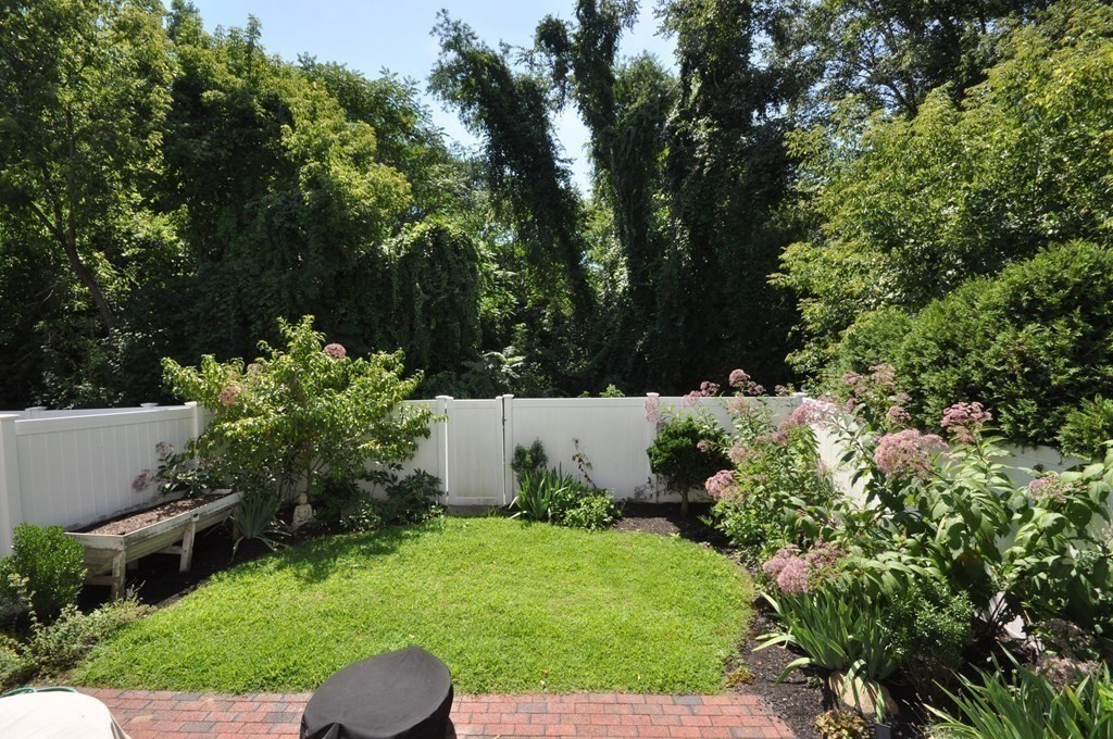 54 Dorothy Road, Unit 54 Arlington, MA 02474 - Photo 40 of 42 Gallery Image 40