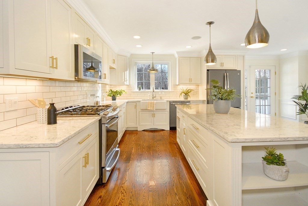 54 Dorothy Road, Unit 54 Arlington, MA 02474 - Photo 10 of 42 Gallery Image 10