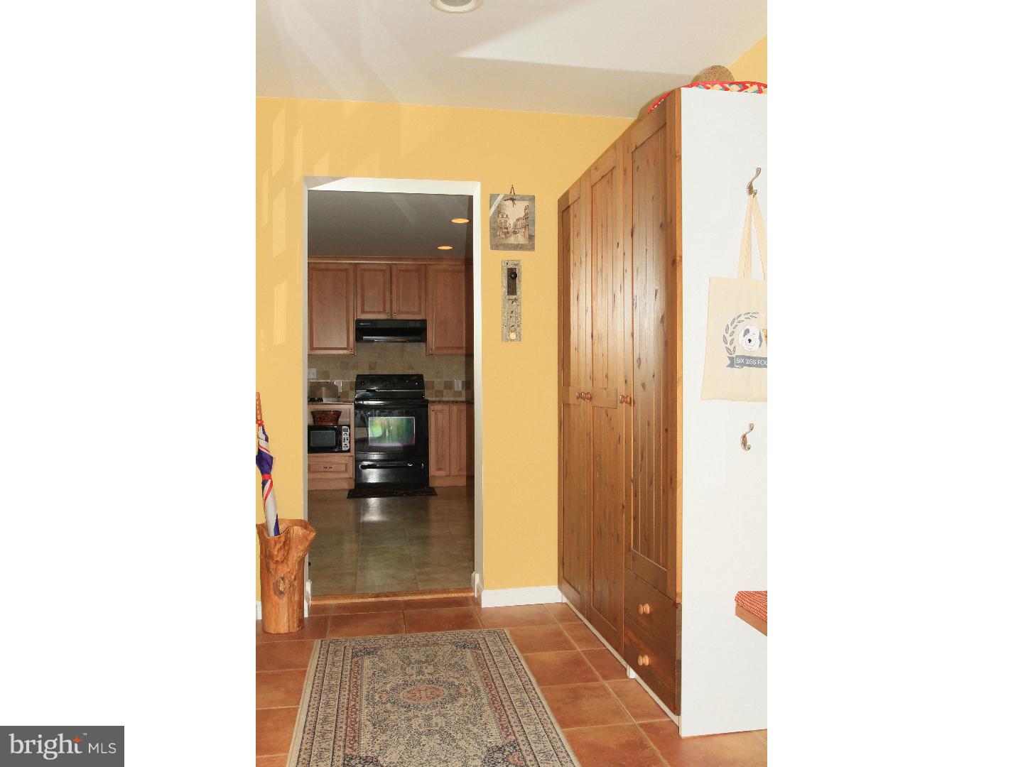 19 Duncan Lane Springfield, PA 19064 - Photo 11 of 24 Mud Room