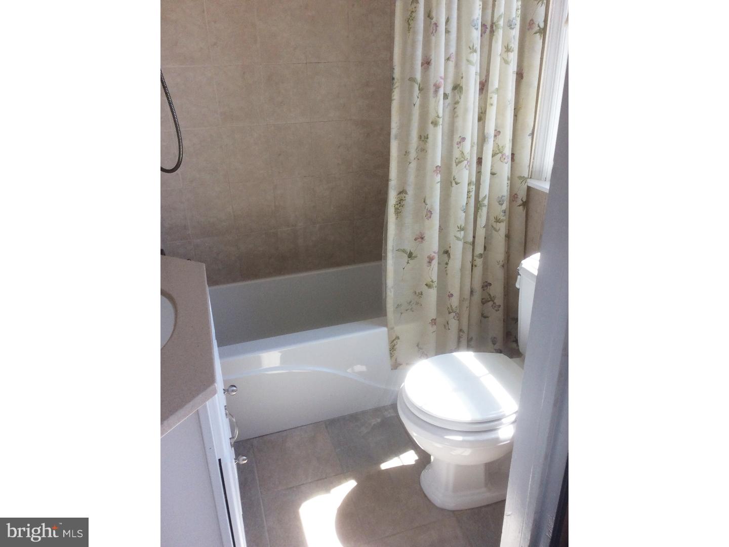 19 Duncan Lane Springfield, PA 19064 - Photo 14 of 24 Master Bathroom