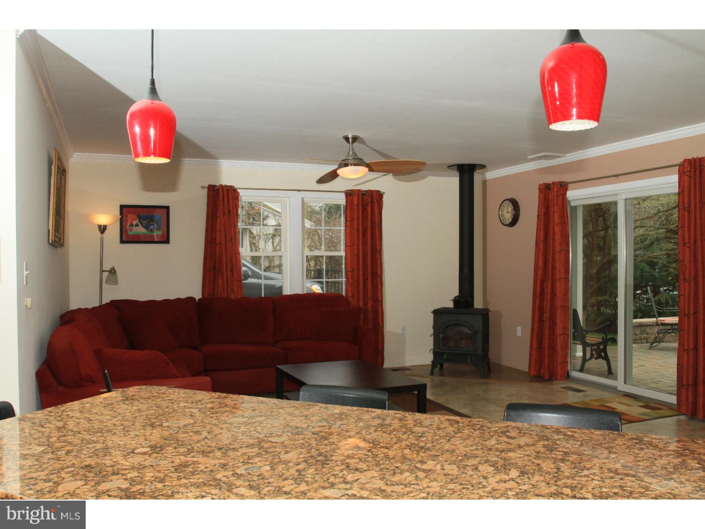 19 Duncan Lane Springfield, PA 19064 - Photo 9 of 24 Family Room